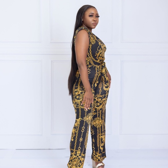 Bella Chain Link One Shoulder Jumpsuit - Picture 7 of 8